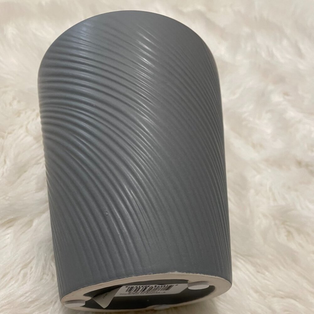 6 inch tall, 5.5 inch opening Gray ceramic planter pot - Picture 2 of 10